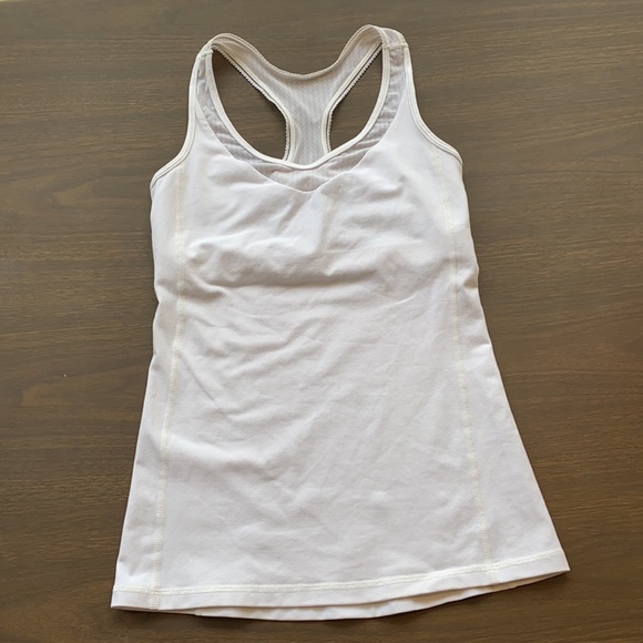 Lululemon size 4 racer back with built in bra - Picture 1 of 9